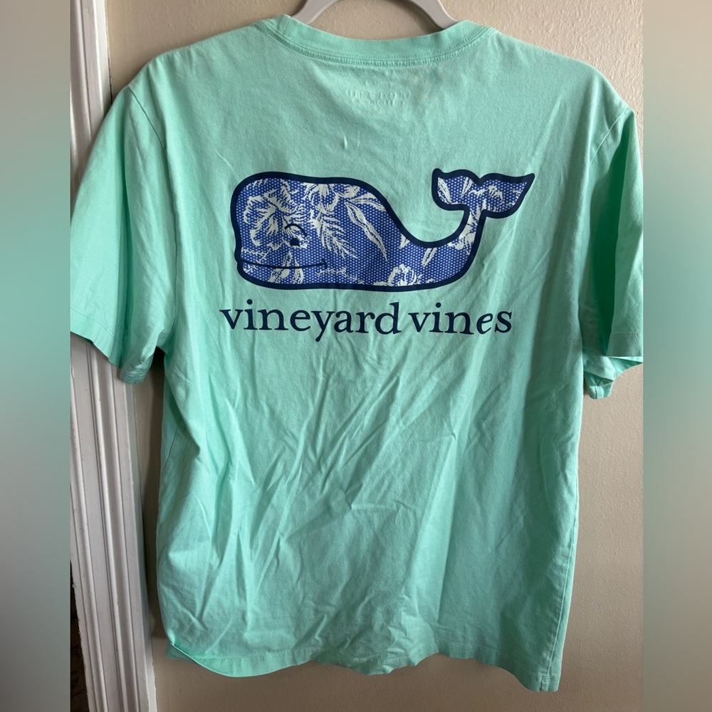 Men’s SMALL: Vineyard Vines Mint Green Whale T-Shirt
